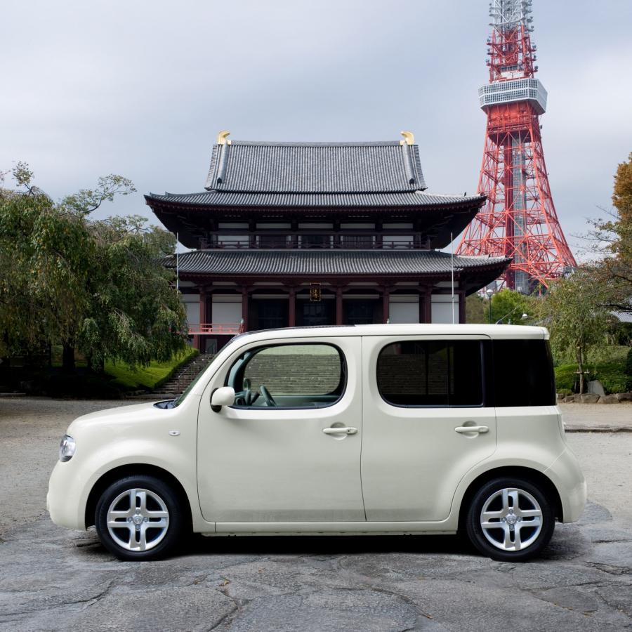  Nissan Cube 2009 года  (фото 7 из 137)